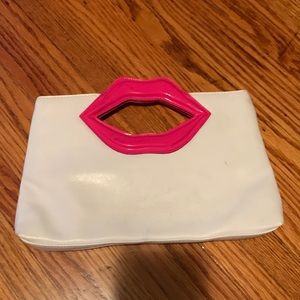 Vintage lip clutch (Giannini)